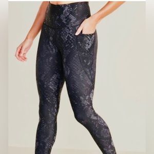 Old Navy Active Elevate Leggings Snakeskin with Pockets